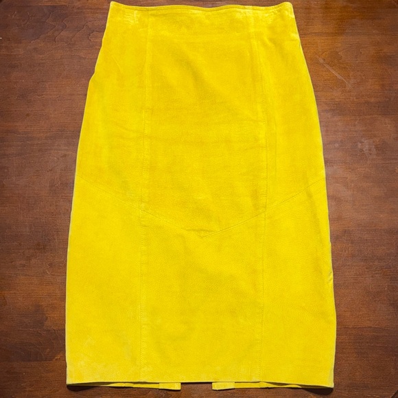 Vintage “Danier Leather” Skirt / Blazer Set - Picture 9 of 16